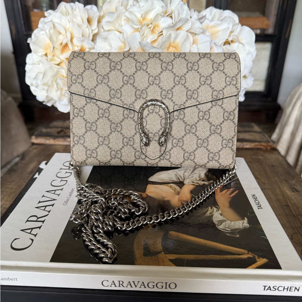 Gucci Beige Dionysus GG Supreme Wallet on Chain
